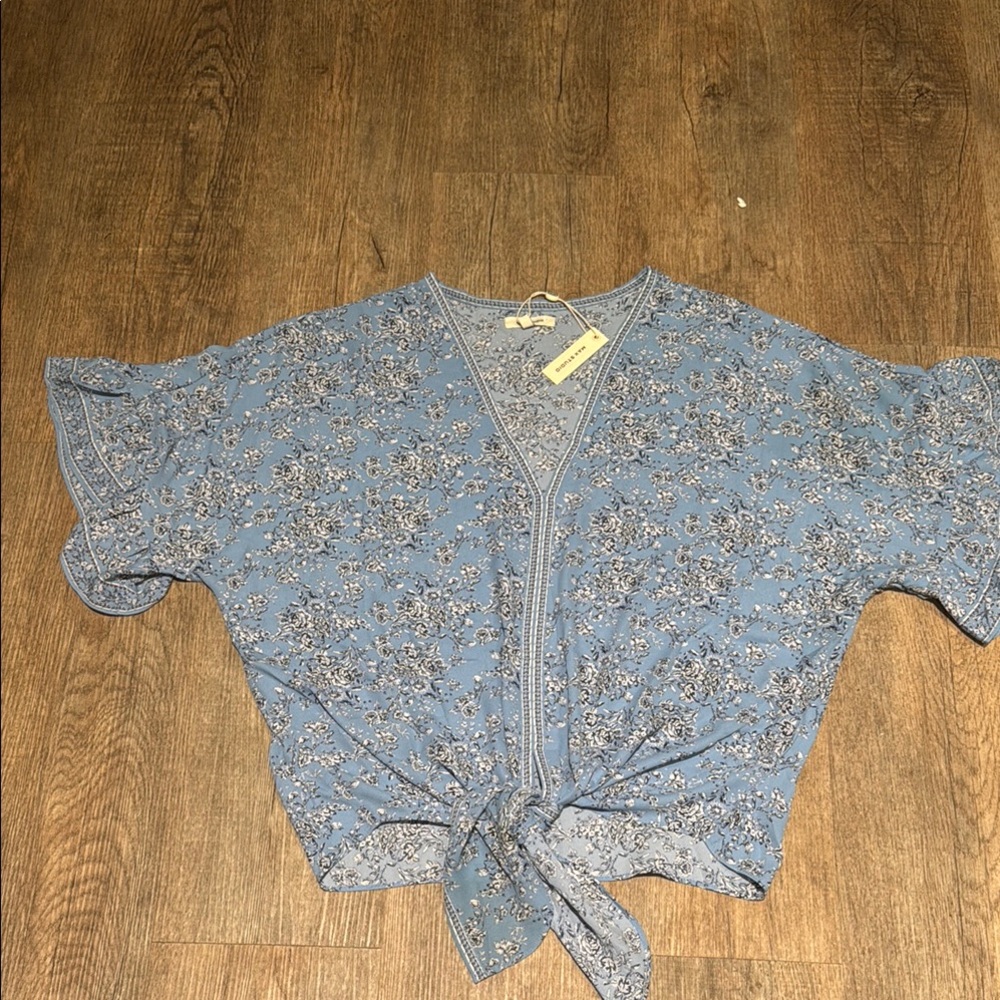 Max Studio blue Dolman Sleeve Tie Front Blouse. Fits more like a Large.